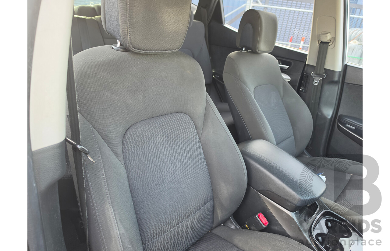 10/2014 Hyundai Santa Fe Active (AWD) DM 4D Wagon Silver 2.4L - 7 Seats