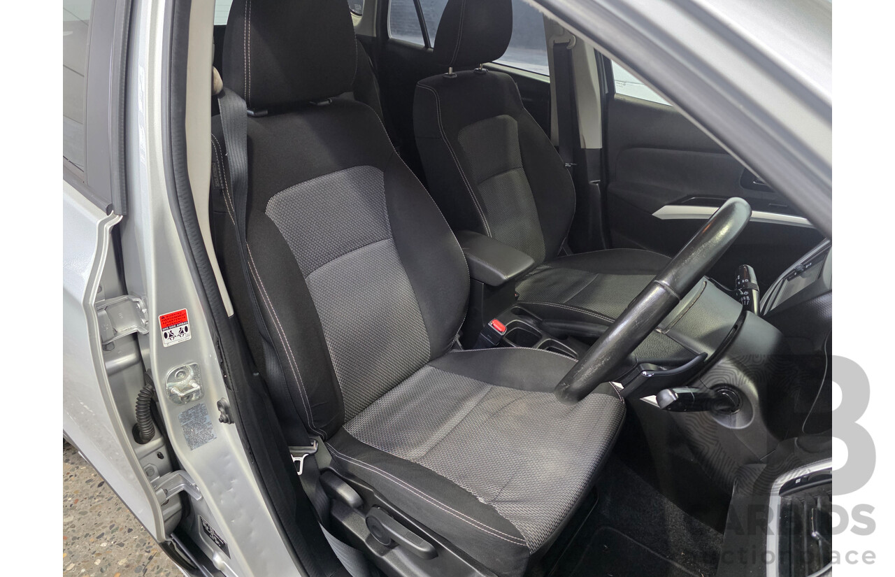 10/2015 Suzuki S-Cross GLX JY 4D Wagon Silky Silver Metallic 1.6L