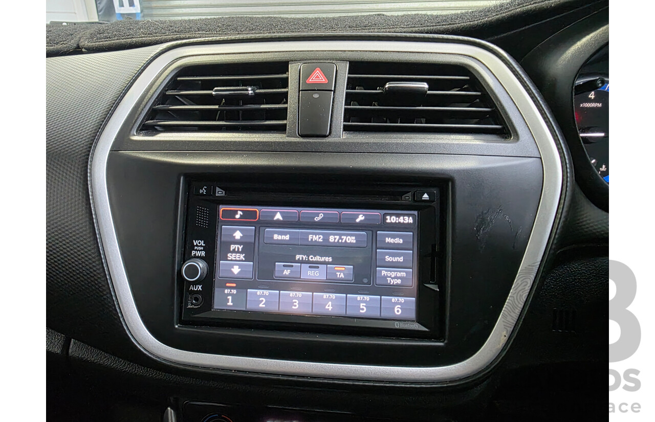 10/2015 Suzuki S-Cross GLX JY 4D Wagon Silky Silver Metallic 1.6L