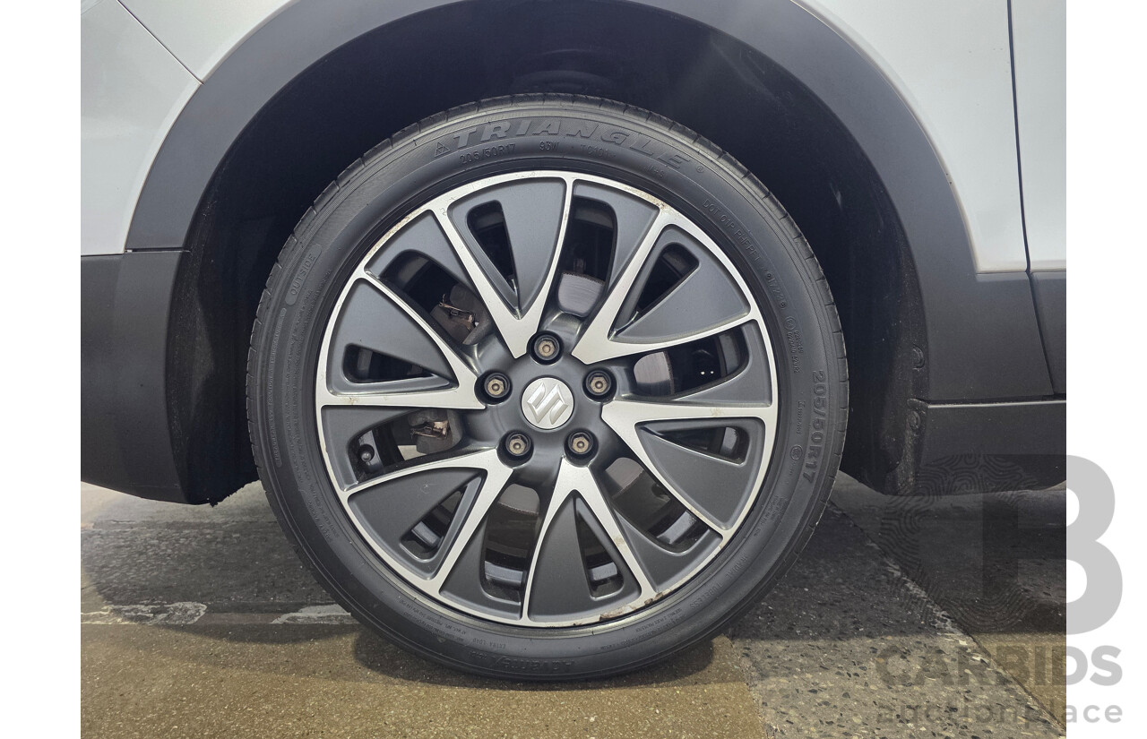 10/2015 Suzuki S-Cross GLX JY 4D Wagon Silky Silver Metallic 1.6L