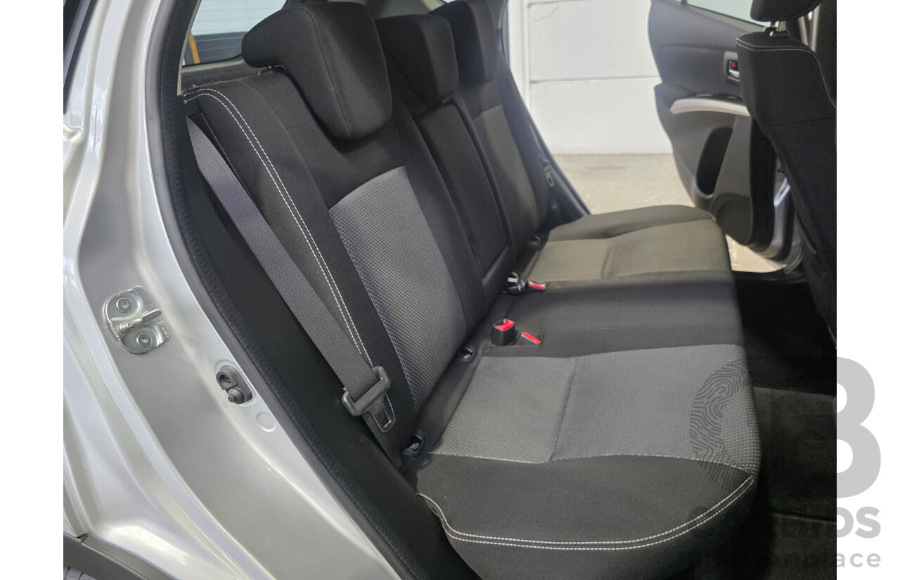 10/2015 Suzuki S-Cross GLX JY 4D Wagon Silky Silver Metallic 1.6L