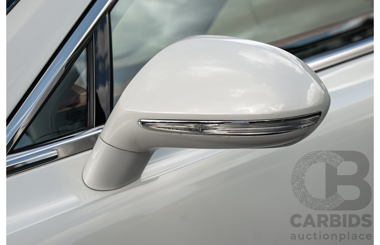 08/2013 Bentley Mulsanne (Mulliner & Premiere Specification) 3Y 4d Sedan Ghost Pearl White Twin Turbo V8 6.8L