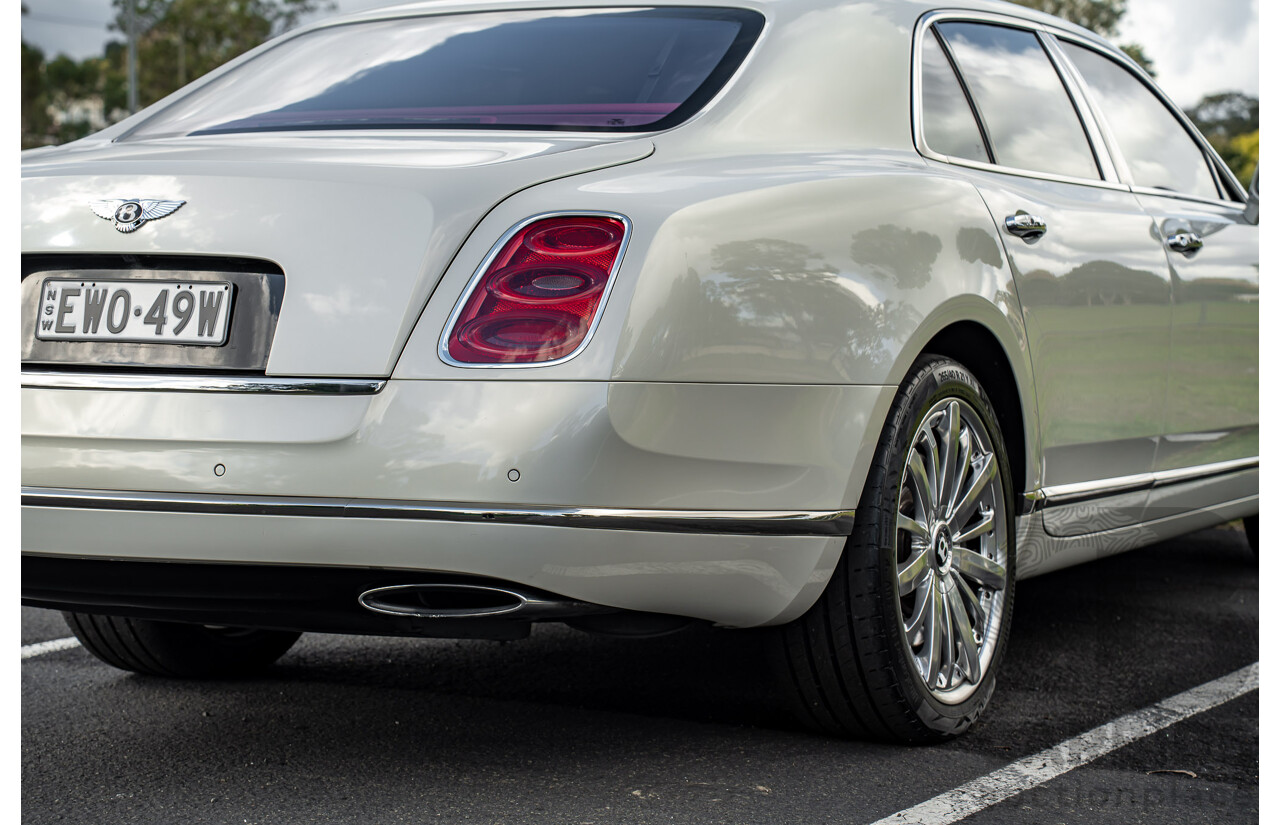 08/2013 Bentley Mulsanne (Mulliner & Premiere Specification) 3Y 4d Sedan Ghost Pearl White Twin Turbo V8 6.8L