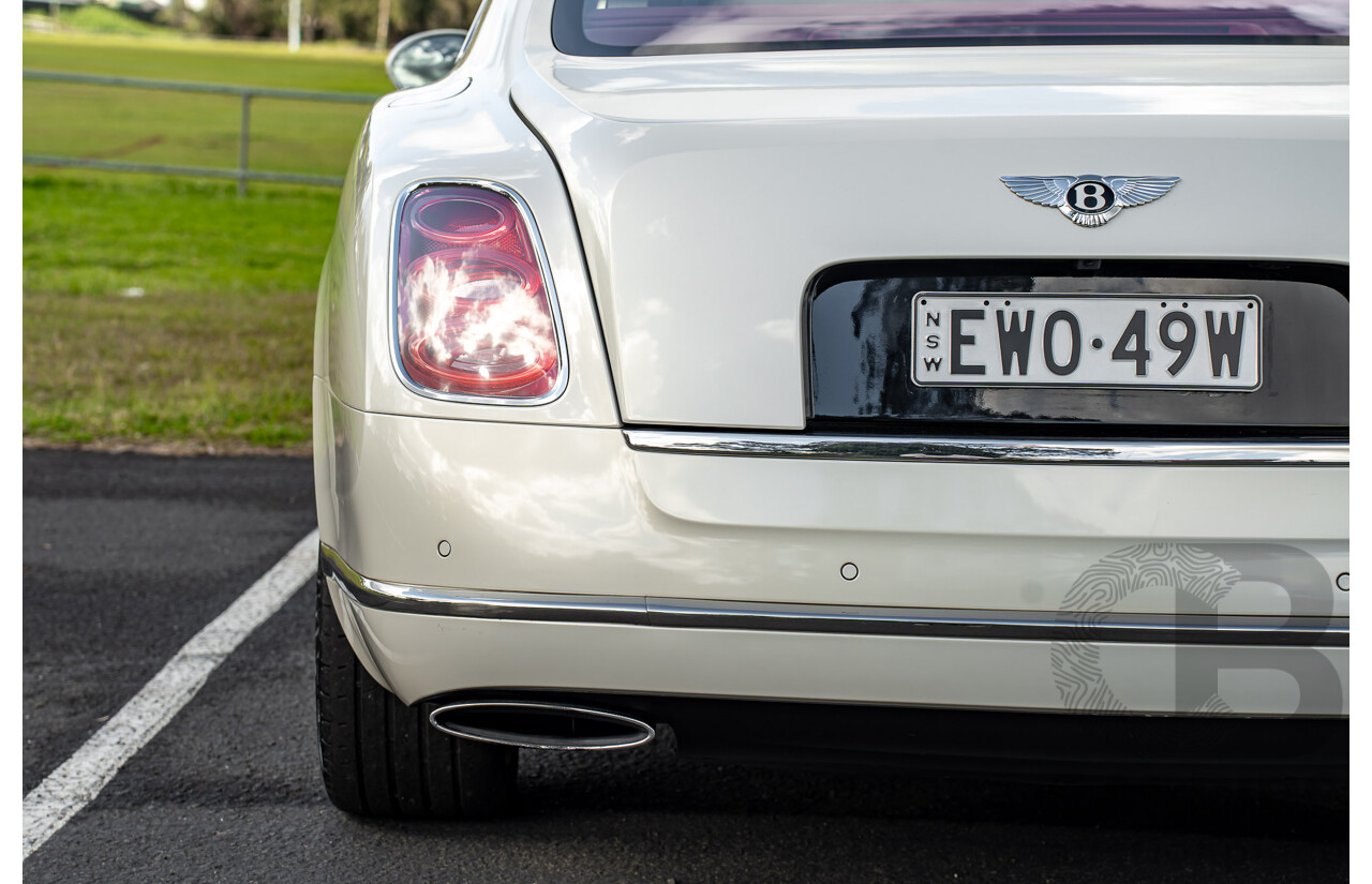 08/2013 Bentley Mulsanne (Mulliner & Premiere Specification) 3Y 4d Sedan Ghost Pearl White Twin Turbo V8 6.8L