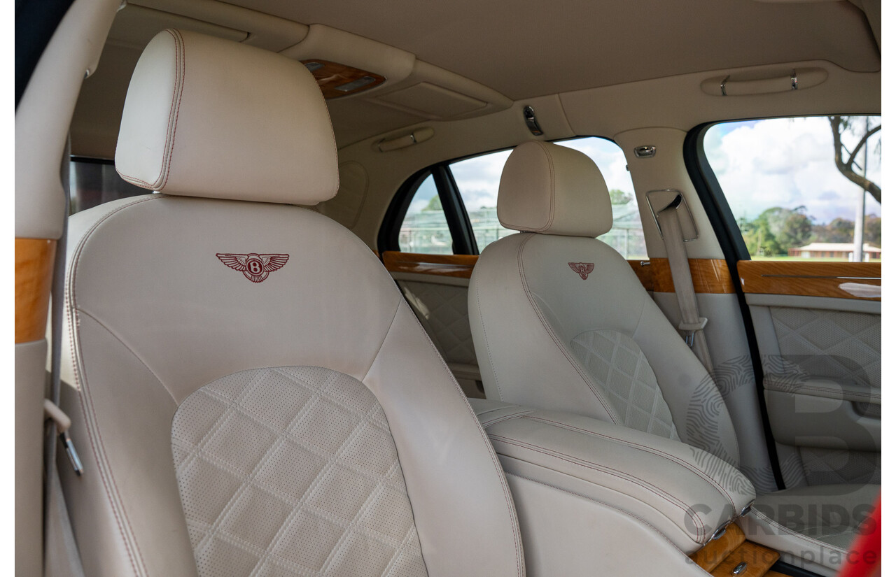 08/2013 Bentley Mulsanne (Mulliner & Premiere Specification) 3Y 4d Sedan Ghost Pearl White Twin Turbo V8 6.8L