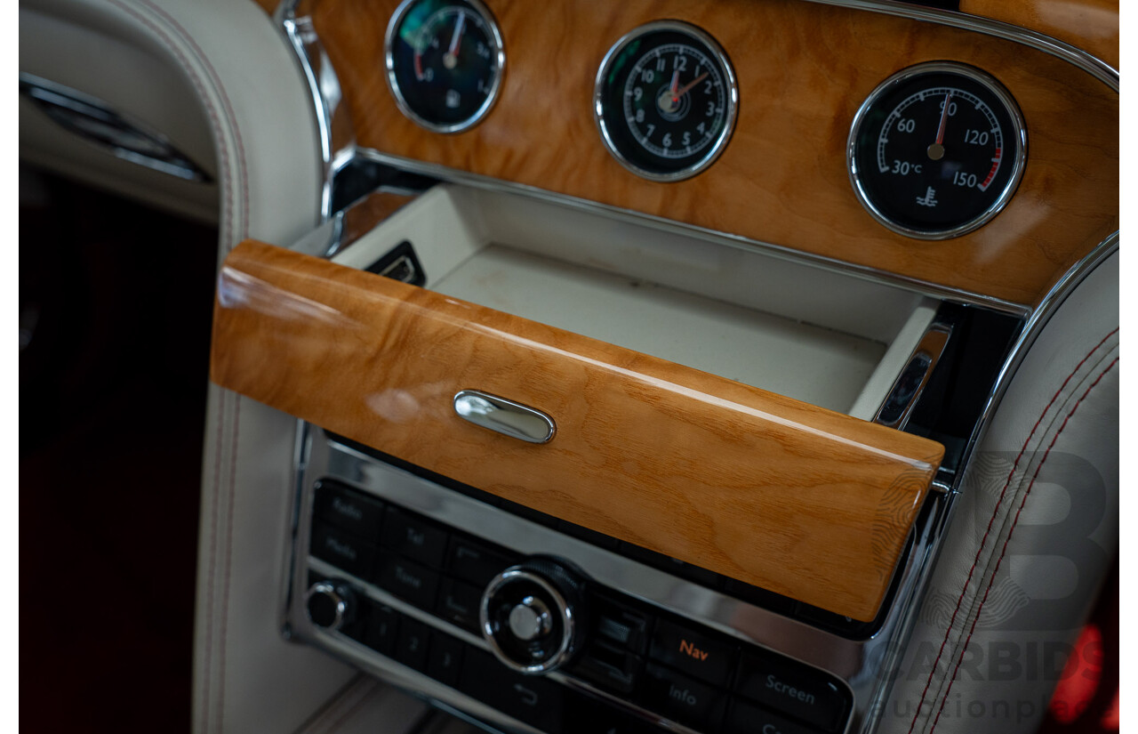 08/2013 Bentley Mulsanne (Mulliner & Premiere Specification) 3Y 4d Sedan Ghost Pearl White Twin Turbo V8 6.8L