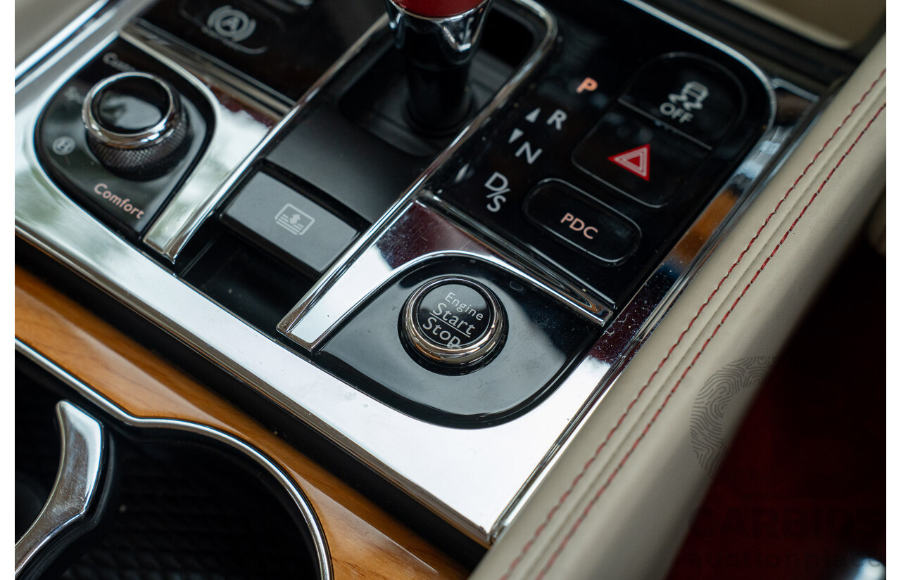 08/2013 Bentley Mulsanne (Mulliner & Premiere Specification) 3Y 4d Sedan Ghost Pearl White Twin Turbo V8 6.8L