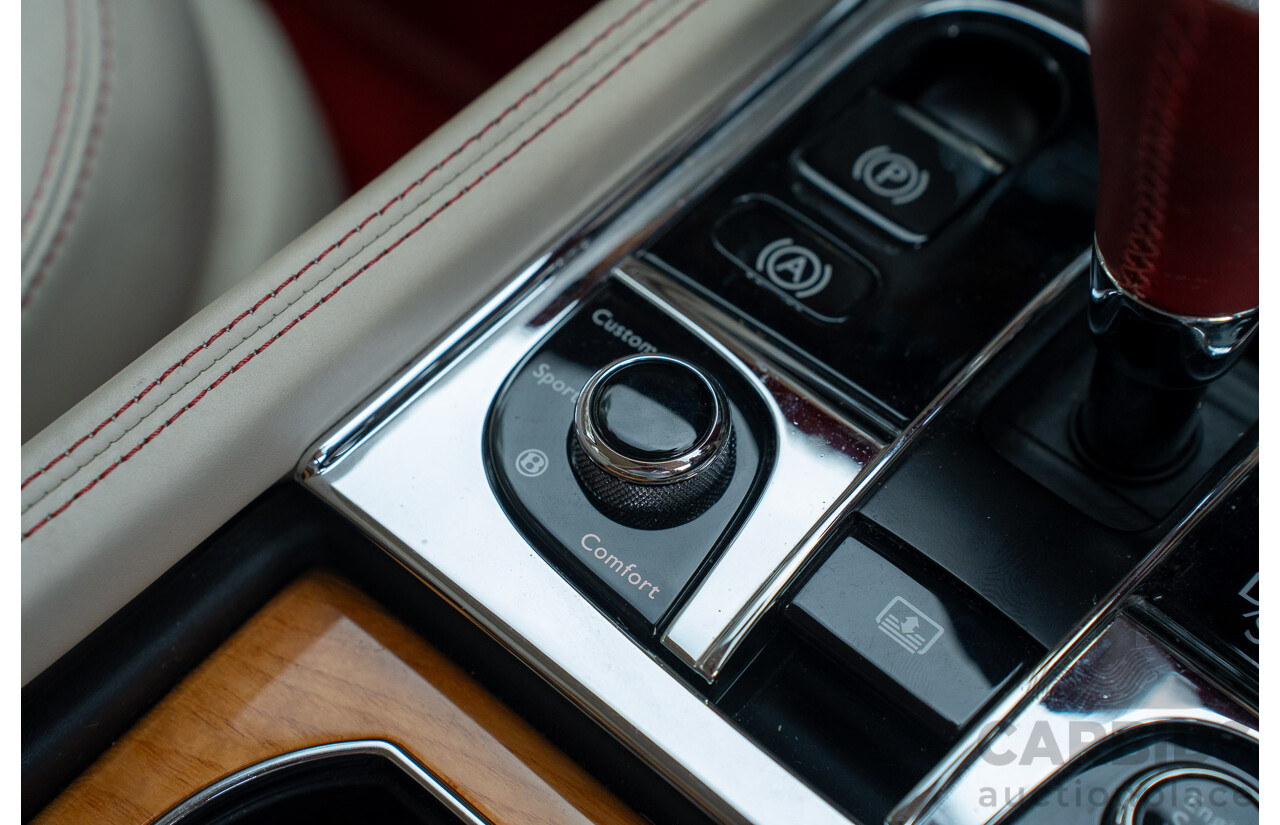 08/2013 Bentley Mulsanne (Mulliner & Premiere Specification) 3Y 4d Sedan Ghost Pearl White Twin Turbo V8 6.8L