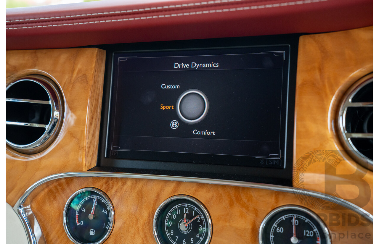 08/2013 Bentley Mulsanne (Mulliner & Premiere Specification) 3Y 4d Sedan Ghost Pearl White Twin Turbo V8 6.8L
