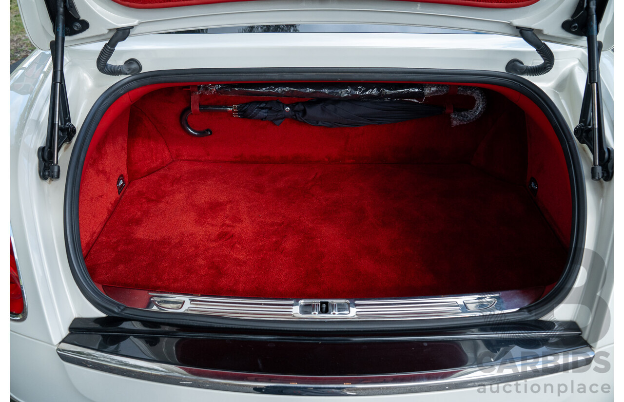 08/2013 Bentley Mulsanne (Mulliner & Premiere Specification) 3Y 4d Sedan Ghost Pearl White Twin Turbo V8 6.8L