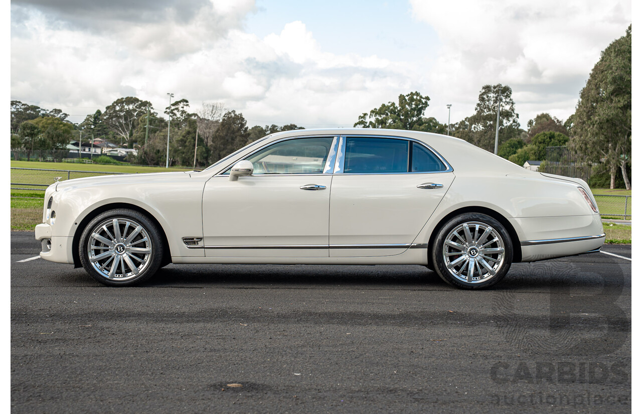 08/2013 Bentley Mulsanne (Mulliner & Premiere Specification) 3Y 4d Sedan Ghost Pearl White Twin Turbo V8 6.8L