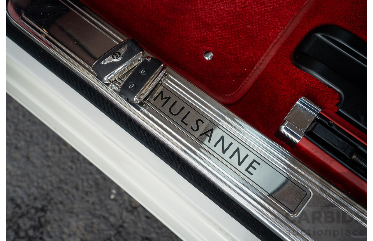 08/2013 Bentley Mulsanne (Mulliner & Premiere Specification) 3Y 4d Sedan Ghost Pearl White Twin Turbo V8 6.8L