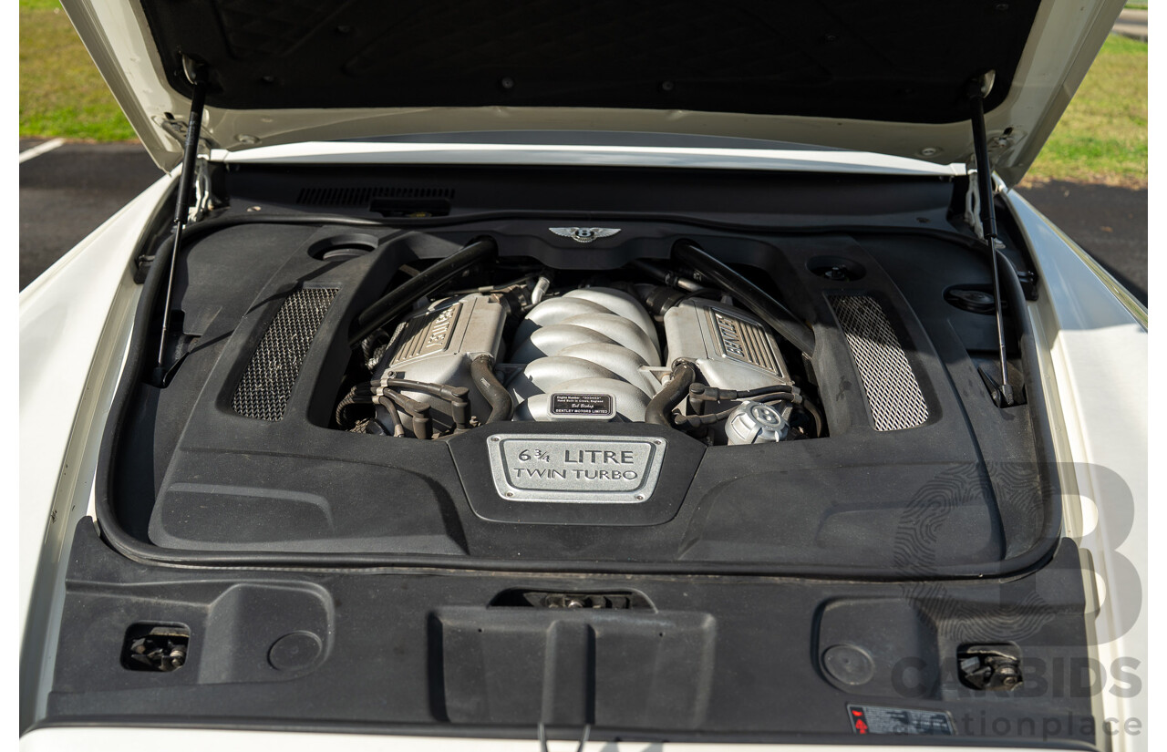 08/2013 Bentley Mulsanne (Mulliner & Premiere Specification) 3Y 4d Sedan Ghost Pearl White Twin Turbo V8 6.8L