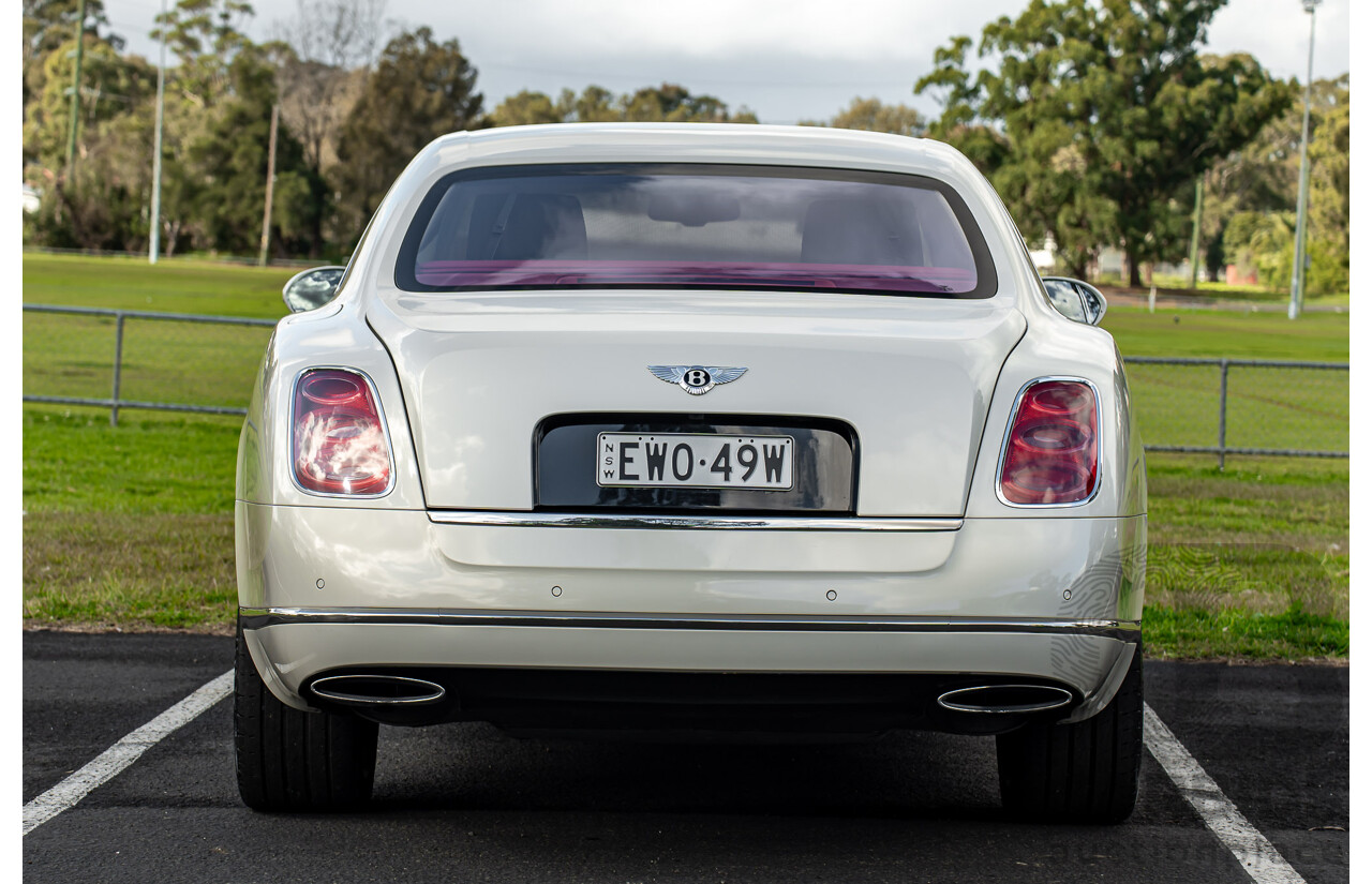 08/2013 Bentley Mulsanne (Mulliner & Premiere Specification) 3Y 4d Sedan Ghost Pearl White Twin Turbo V8 6.8L