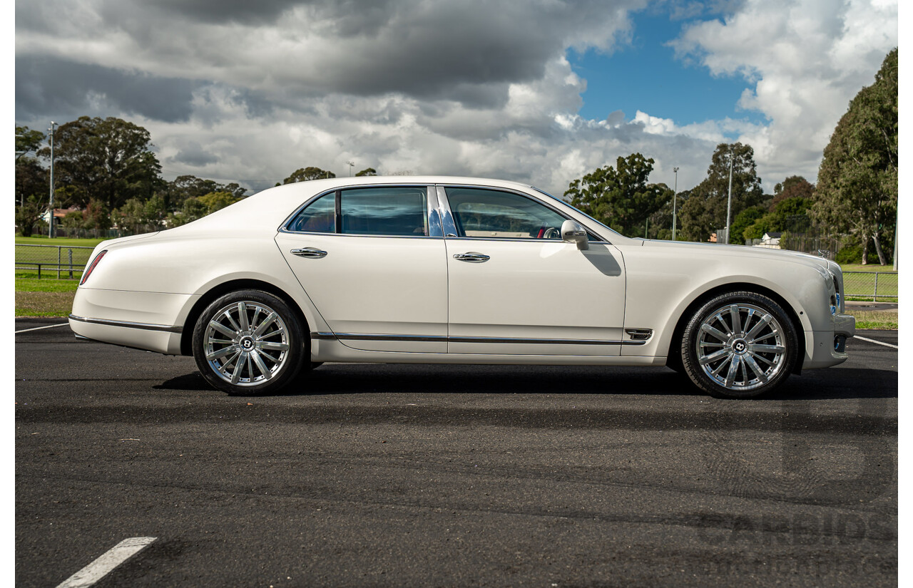 08/2013 Bentley Mulsanne (Mulliner & Premiere Specification) 3Y 4d Sedan Ghost Pearl White Twin Turbo V8 6.8L