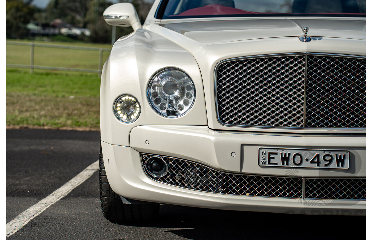 08/2013 Bentley Mulsanne (Mulliner & Premiere Specification) 3Y 4d Sedan Ghost Pearl White Twin Turbo V8 6.8L