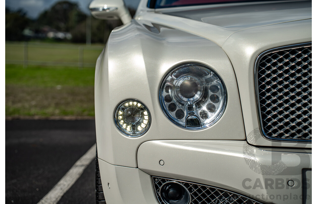 08/2013 Bentley Mulsanne (Mulliner & Premiere Specification) 3Y 4d Sedan Ghost Pearl White Twin Turbo V8 6.8L