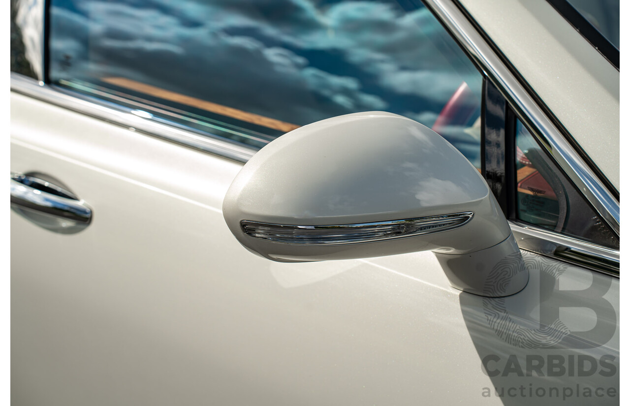 08/2013 Bentley Mulsanne (Mulliner & Premiere Specification) 3Y 4d Sedan Ghost Pearl White Twin Turbo V8 6.8L