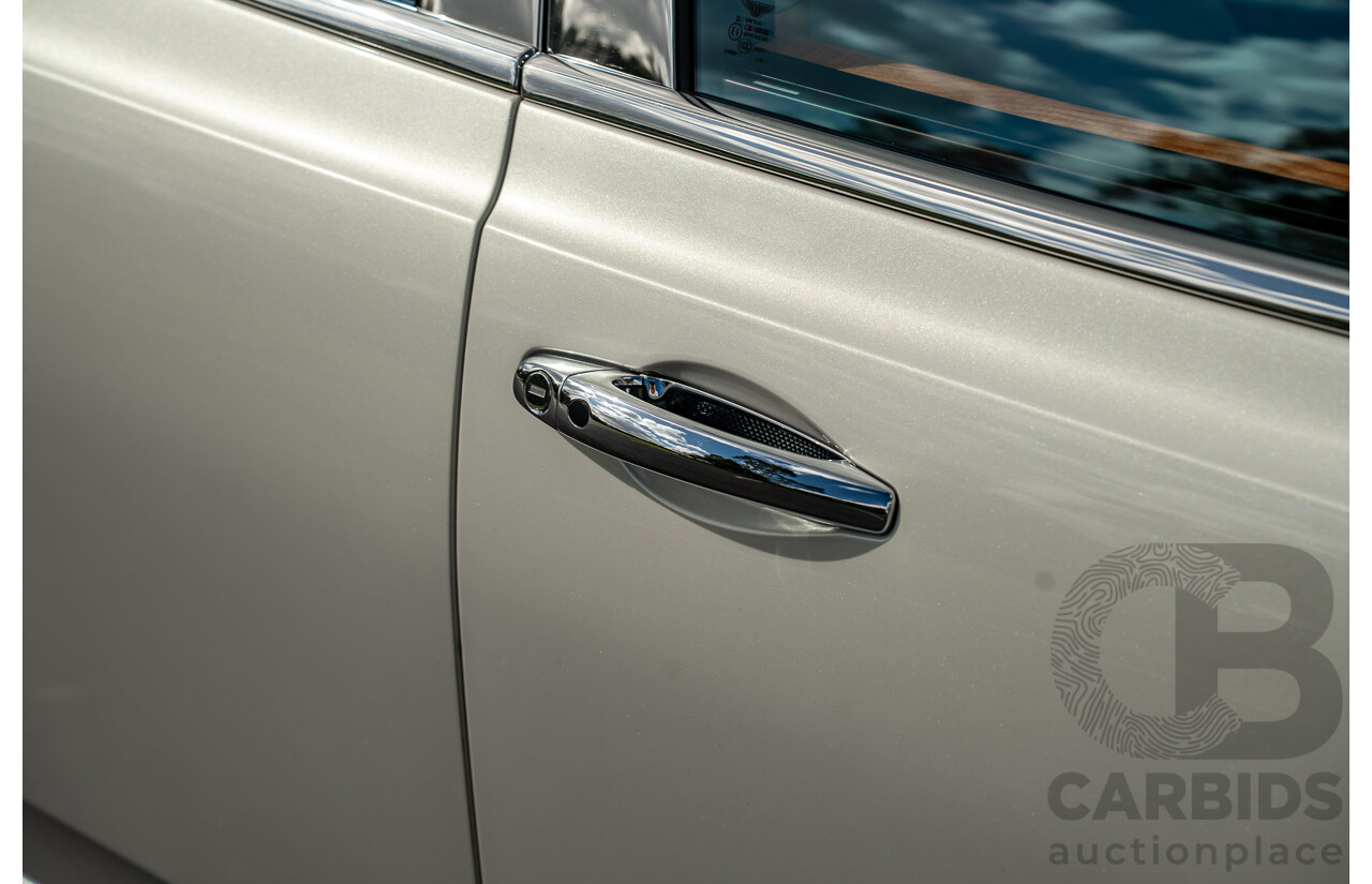 08/2013 Bentley Mulsanne (Mulliner & Premiere Specification) 3Y 4d Sedan Ghost Pearl White Twin Turbo V8 6.8L