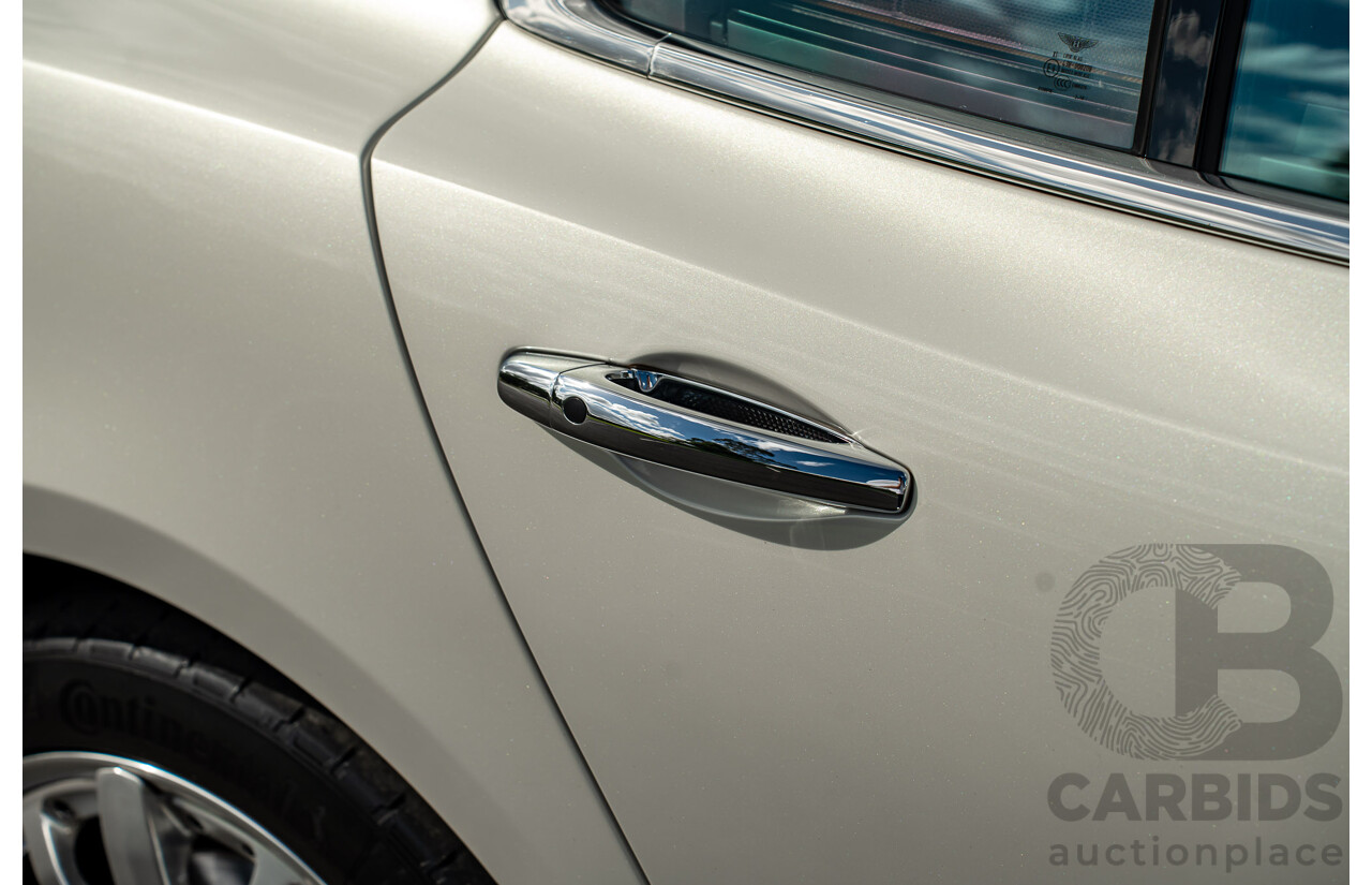 08/2013 Bentley Mulsanne (Mulliner & Premiere Specification) 3Y 4d Sedan Ghost Pearl White Twin Turbo V8 6.8L