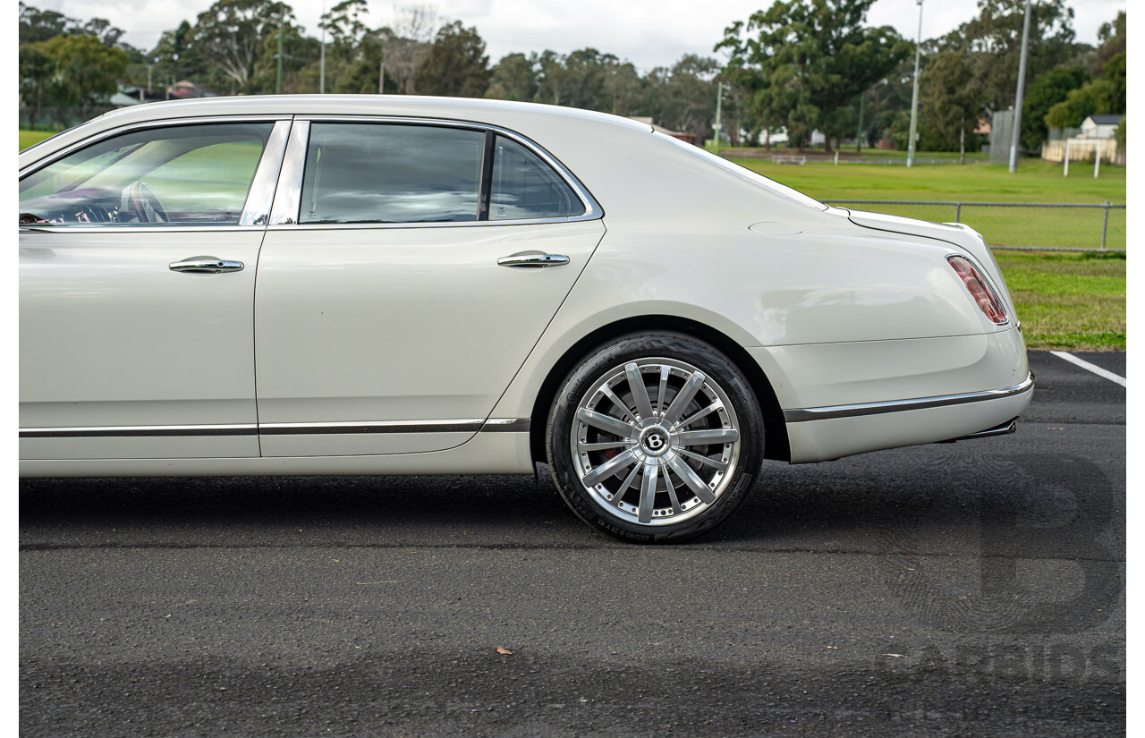 08/2013 Bentley Mulsanne (Mulliner & Premiere Specification) 3Y 4d Sedan Ghost Pearl White Twin Turbo V8 6.8L