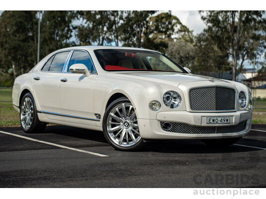 08/2013 Bentley Mulsanne (Mulliner & Premiere Specification) 3Y 4d Sedan Ghost Pearl White Twin Turbo V8 6.8L