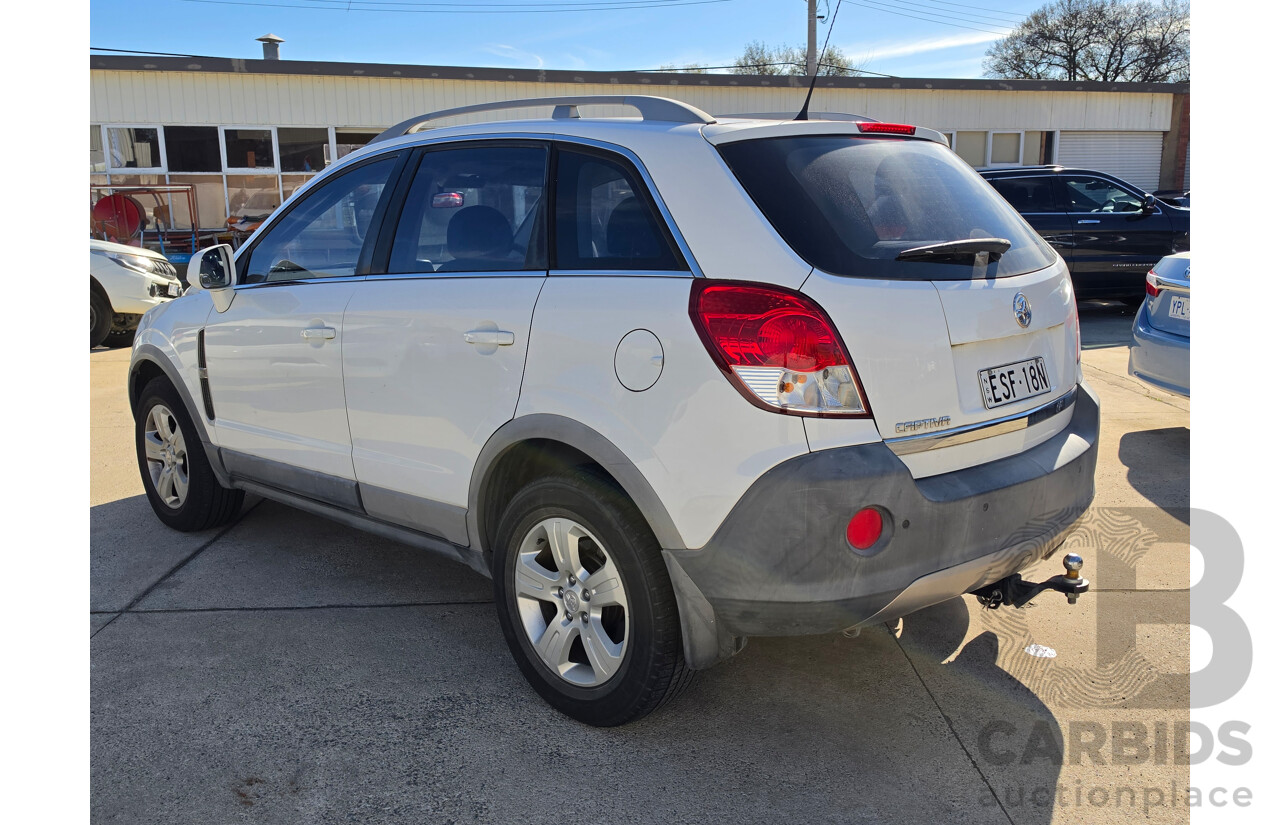 11/2010 Holden Captiva 5  CG MY10 4d Wagon White 2.4L