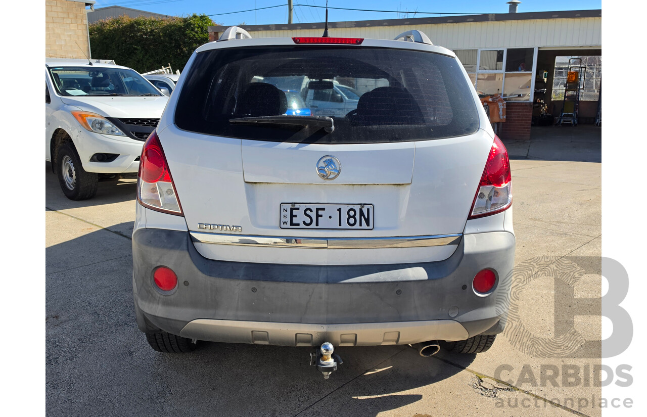11/2010 Holden Captiva 5  CG MY10 4d Wagon White 2.4L
