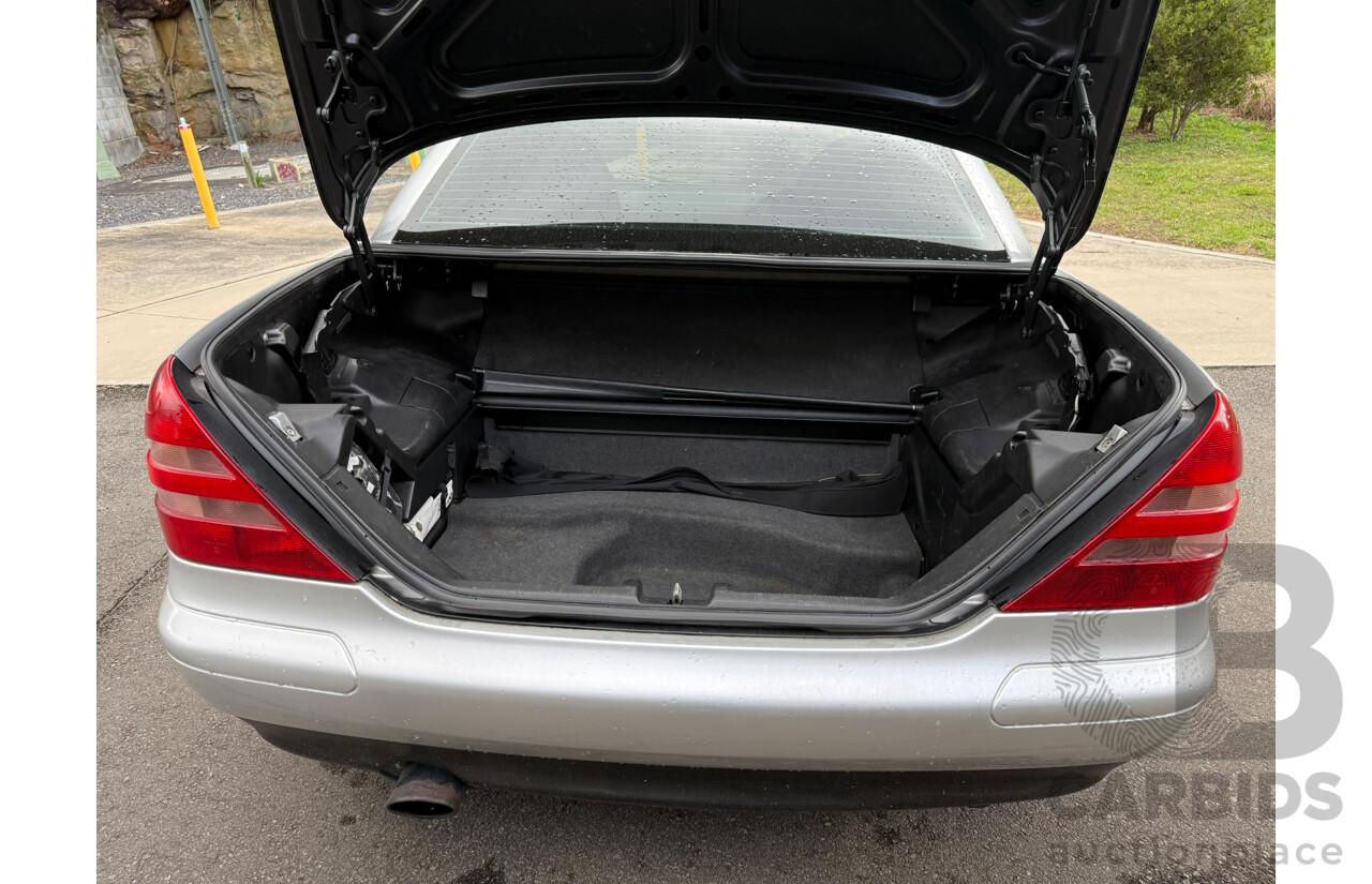 01/2000 Mercedes-Benz Slk230 KOMPRESSOR RWD 2D Convertible Brilliant Silver Metallic 2.3L