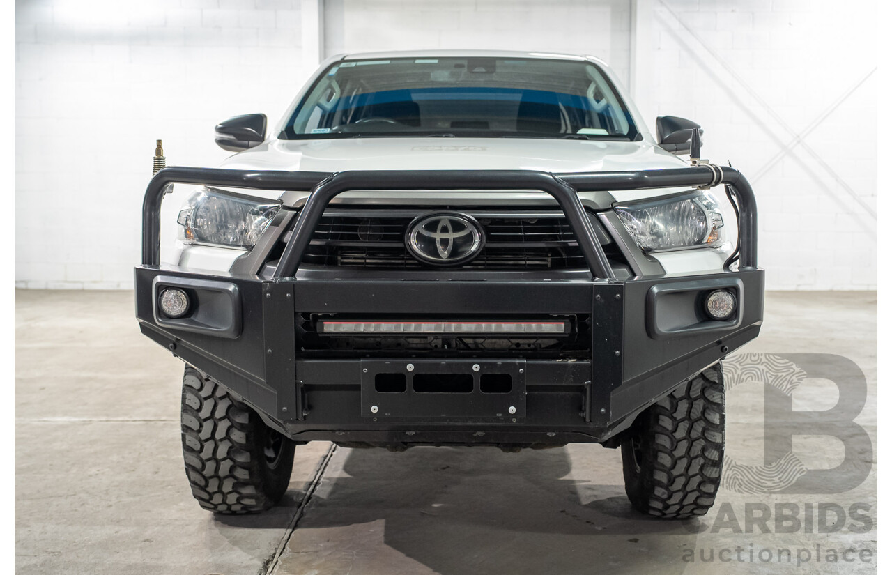 12/2022 Toyota Hilux SR (4x4) GUN126R Double C/Chas White Turbo Diesel 2.8L