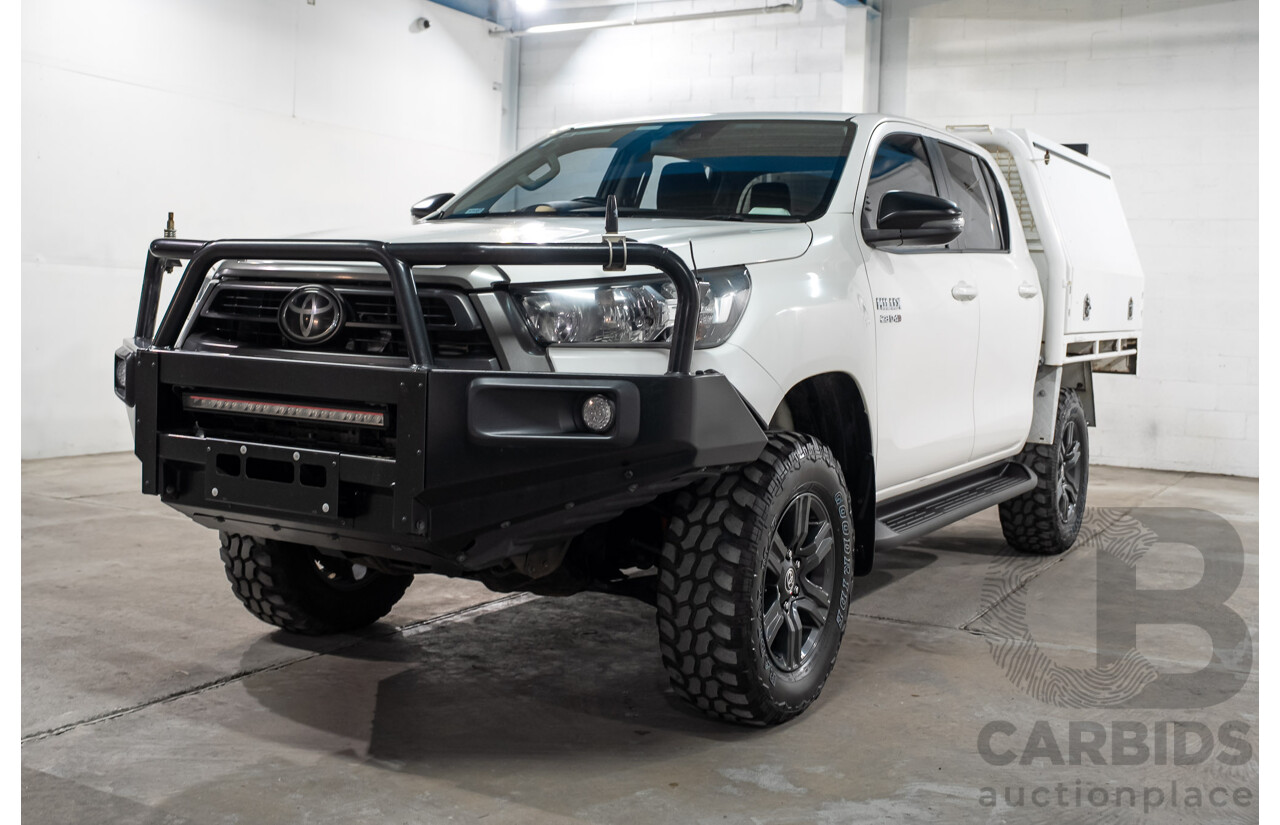12/2022 Toyota Hilux SR (4x4) GUN126R Double C/Chas White Turbo Diesel 2.8L