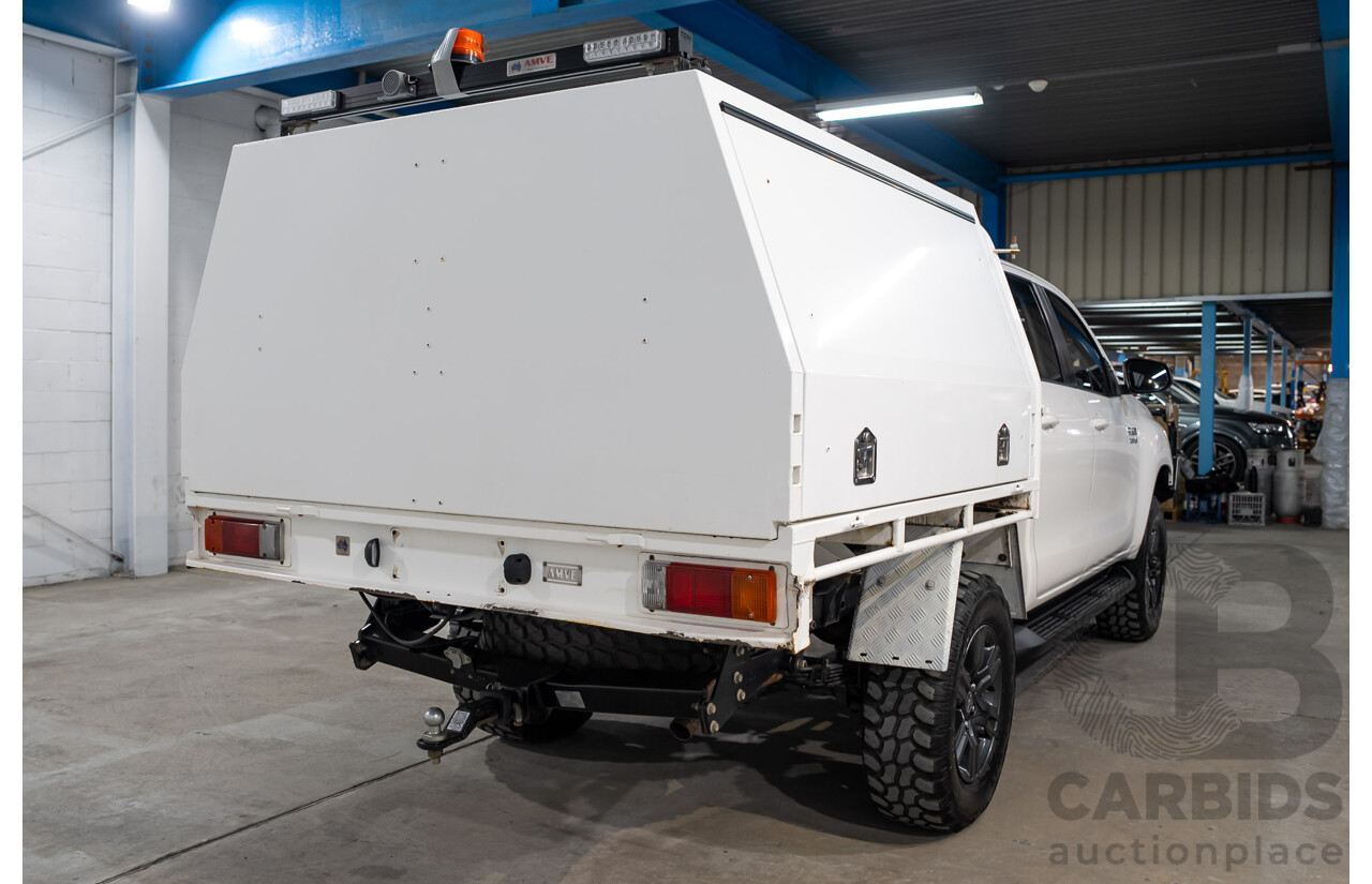 12/2022 Toyota Hilux SR (4x4) GUN126R Double C/Chas White Turbo Diesel 2.8L