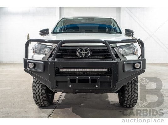 12/2022 Toyota Hilux SR (4x4) GUN126R Double C/Chas White Turbo Diesel 2.8L