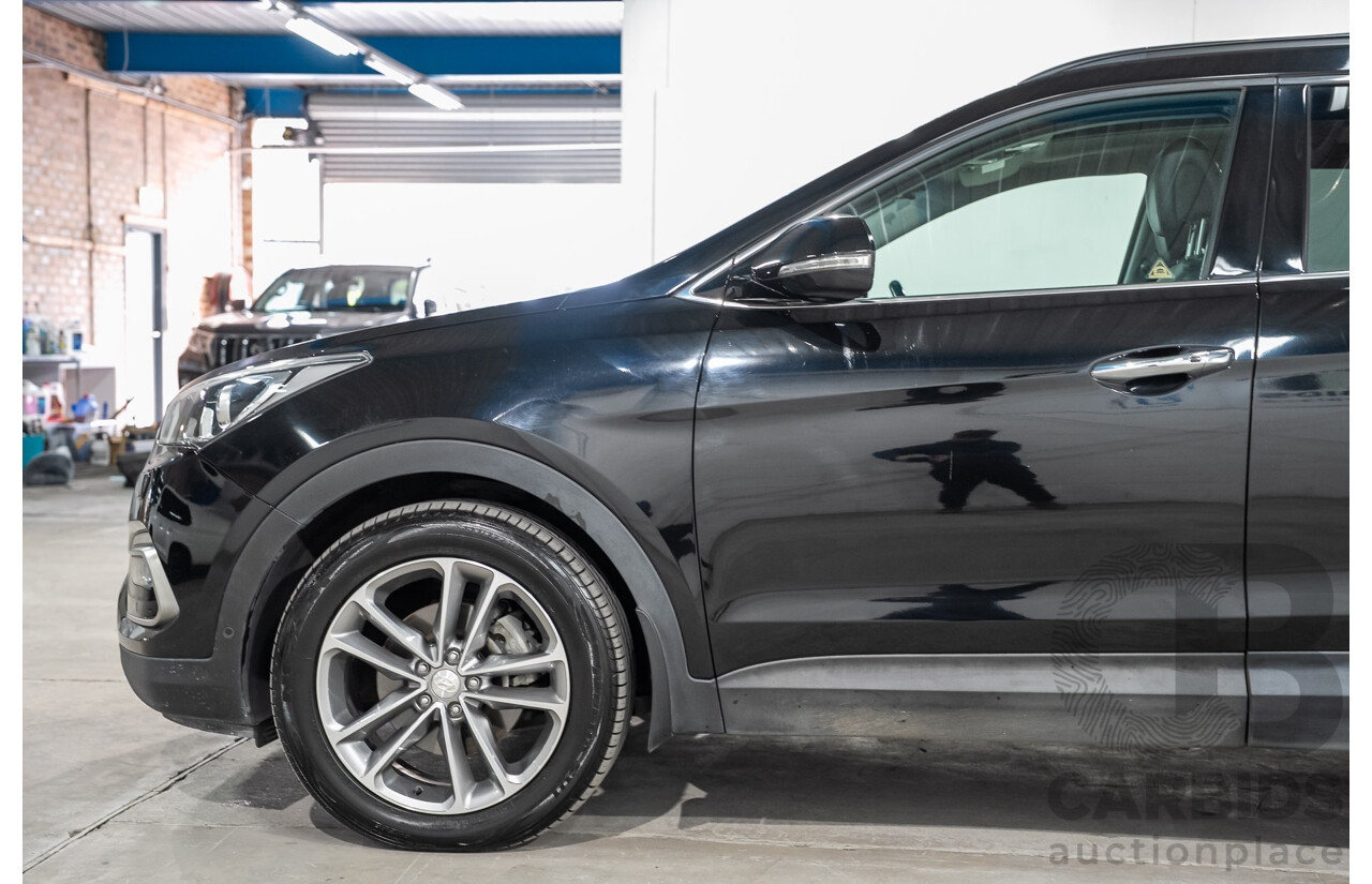 08/2017 Hyundai Santa Fe HIGHLANDER CRDi (4x4) DM5 MY18 4D Wagon Phantom Black Turbo Diesel 2.2L