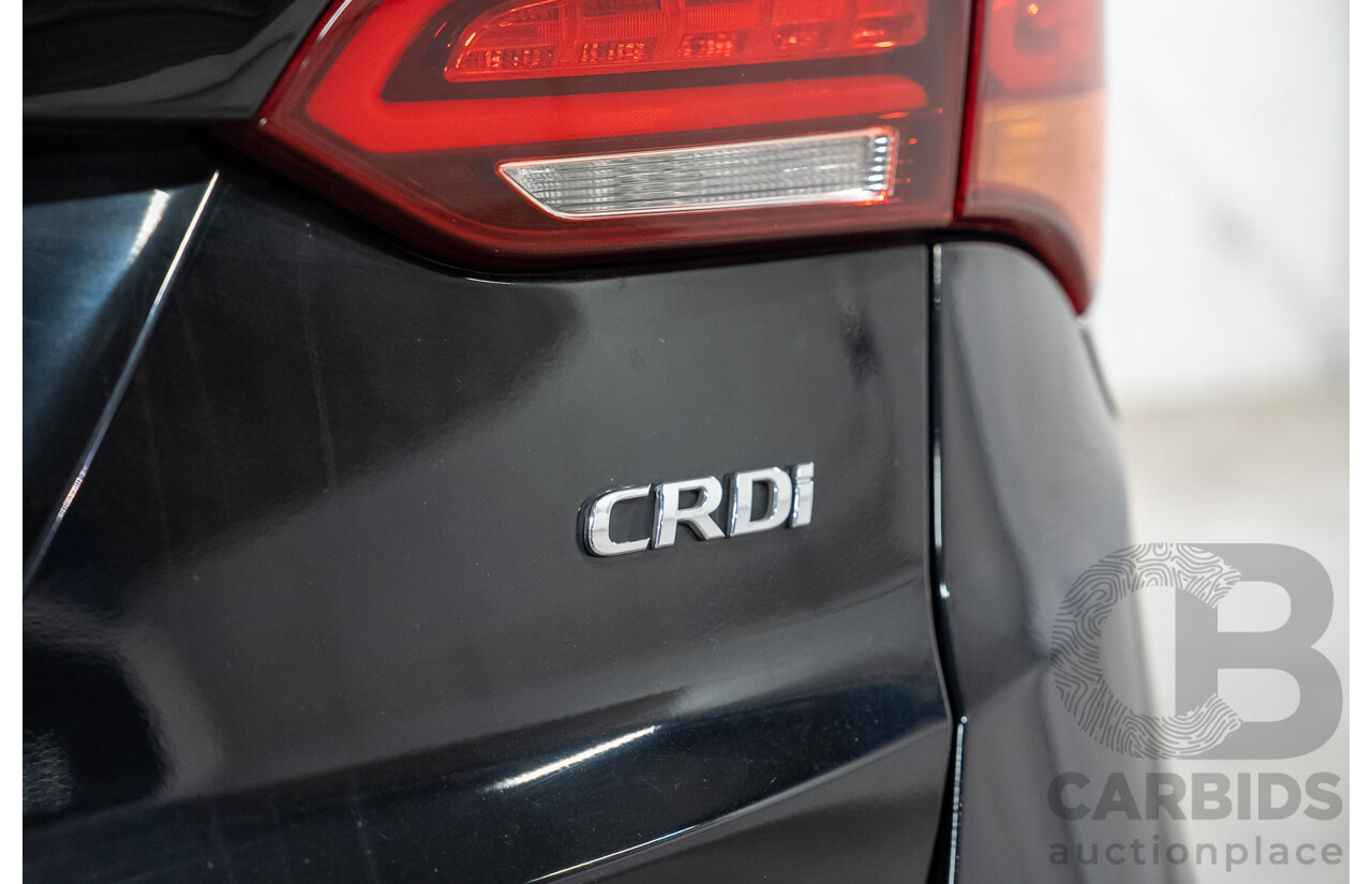 08/2017 Hyundai Santa Fe HIGHLANDER CRDi (4x4) DM5 MY18 4D Wagon Phantom Black Turbo Diesel 2.2L