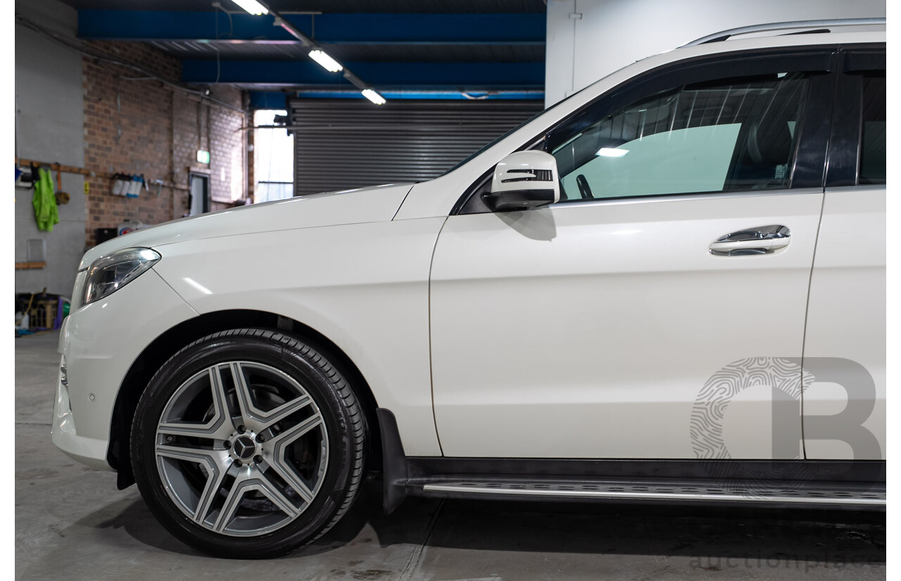 09/2013 Mercedes-Benz ML350CDI Bluetec (4x4)166 4d Wagon White Turbo Diesel 3.0L