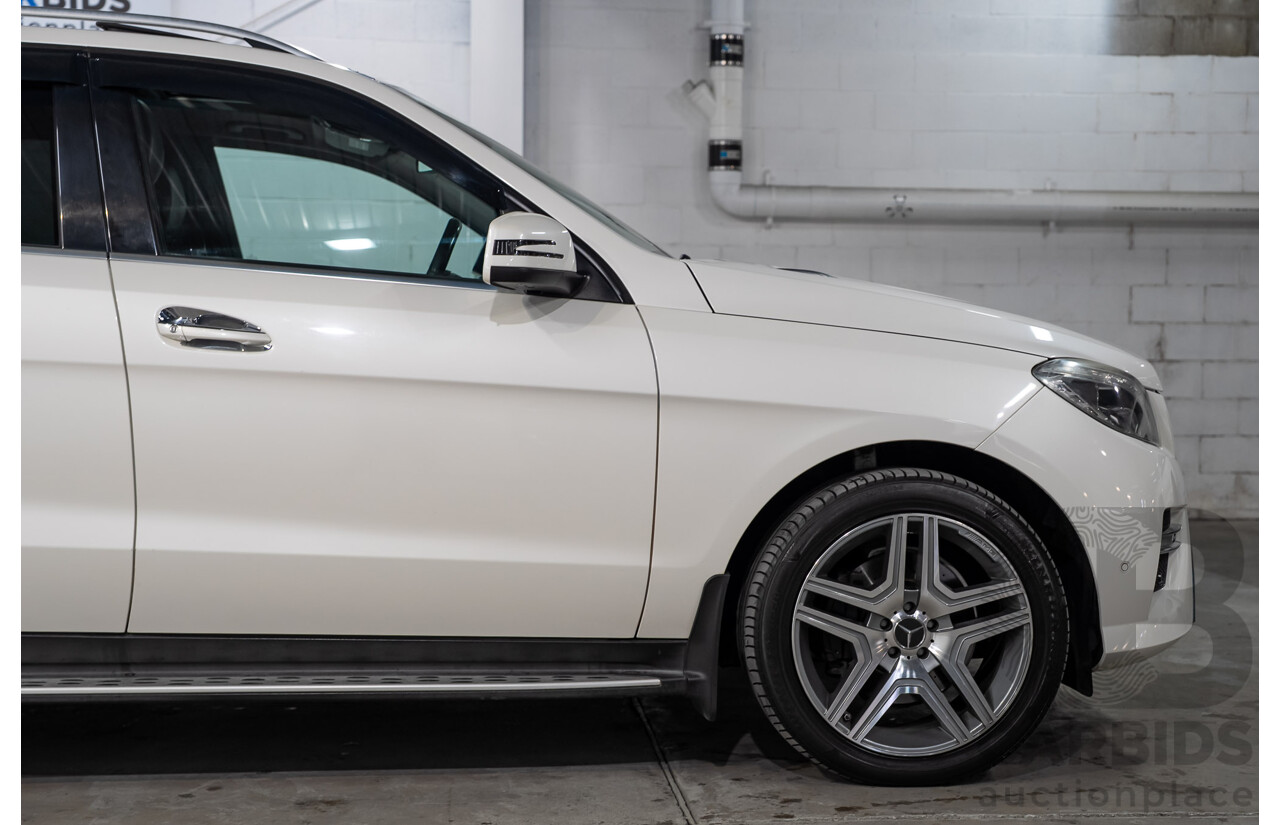 09/2013 Mercedes-Benz ML350CDI Bluetec (4x4)166 4d Wagon White Turbo Diesel 3.0L