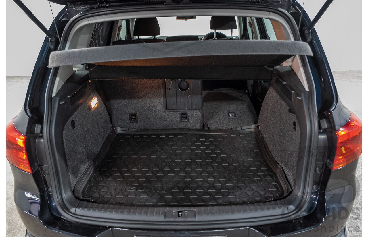 03/2016 Volkswagen Tiguan 118 TSI 5NC MY16 4D Wagon Deep Pearl Black Metallic Twincharged 1.4L