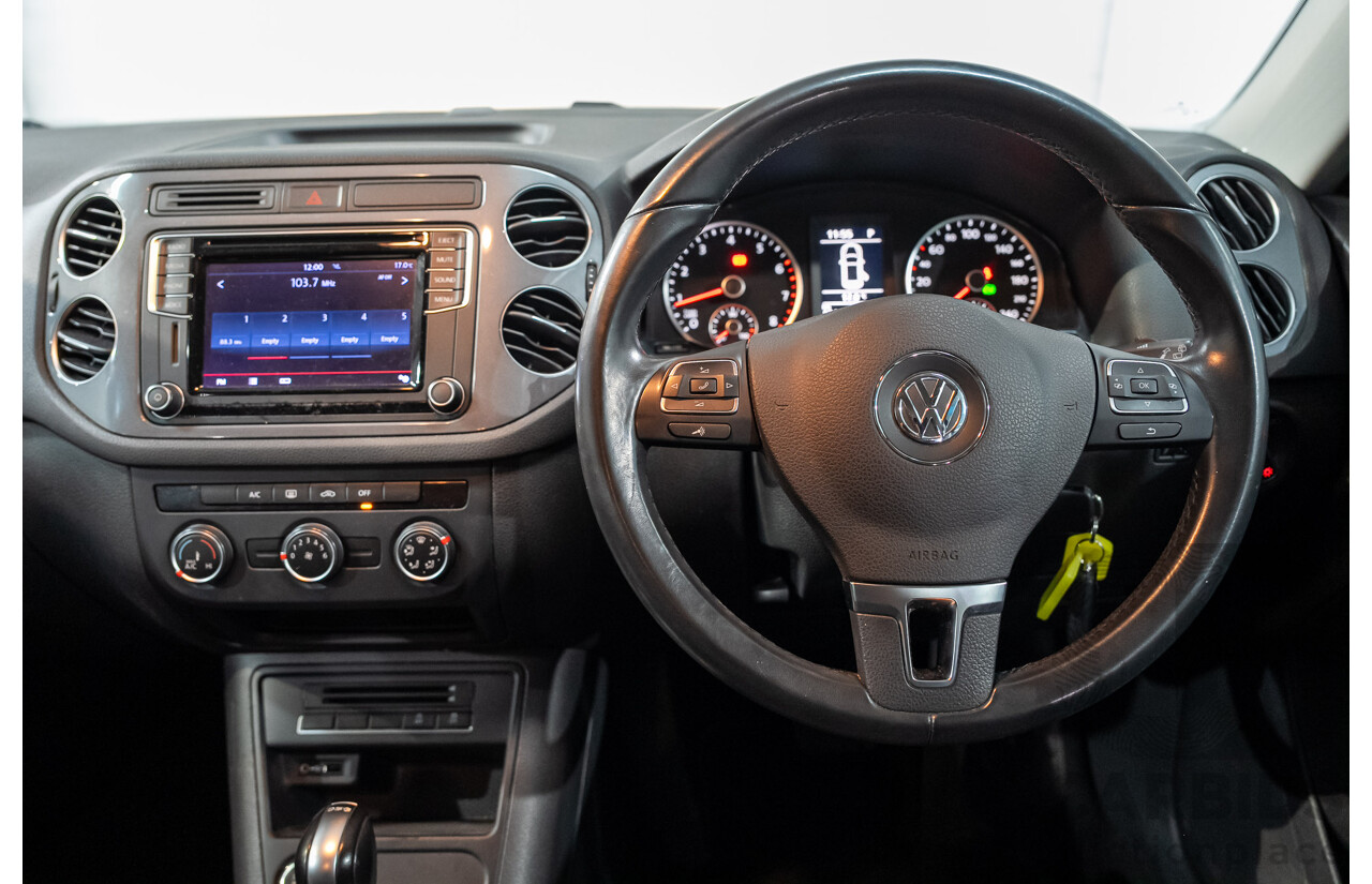 03/2016 Volkswagen Tiguan 118 TSI 5NC MY16 4D Wagon Deep Pearl Black Metallic Twincharged 1.4L