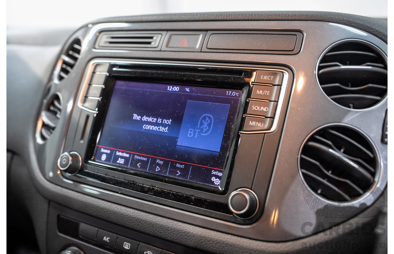 03/2016 Volkswagen Tiguan 118 TSI 5NC MY16 4D Wagon Deep Pearl Black Metallic Twincharged 1.4L