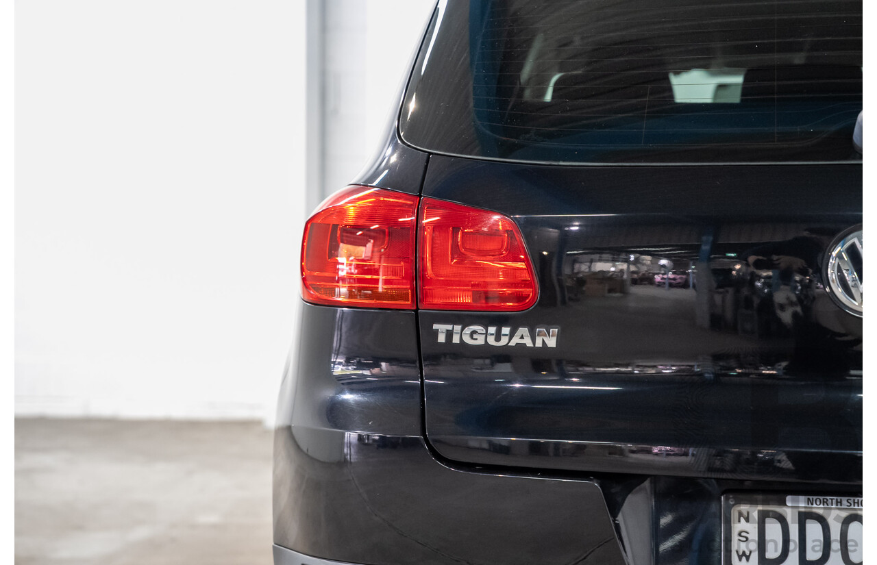 03/2016 Volkswagen Tiguan 118 TSI 5NC MY16 4D Wagon Deep Pearl Black Metallic Twincharged 1.4L