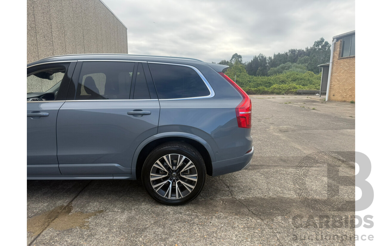 01/2021 Volvo XC90 D5 Momentum (AWD) 256 MY21 4d Wagon Thunder Grey Twin-turbo Diesel 2.0L 7 seat