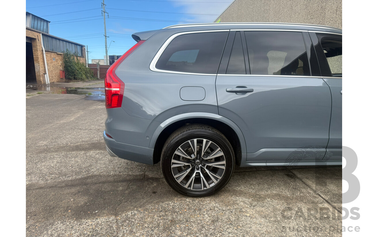 01/2021 Volvo XC90 D5 Momentum (AWD) 256 MY21 4d Wagon Thunder Grey Twin-turbo Diesel 2.0L 7 seat