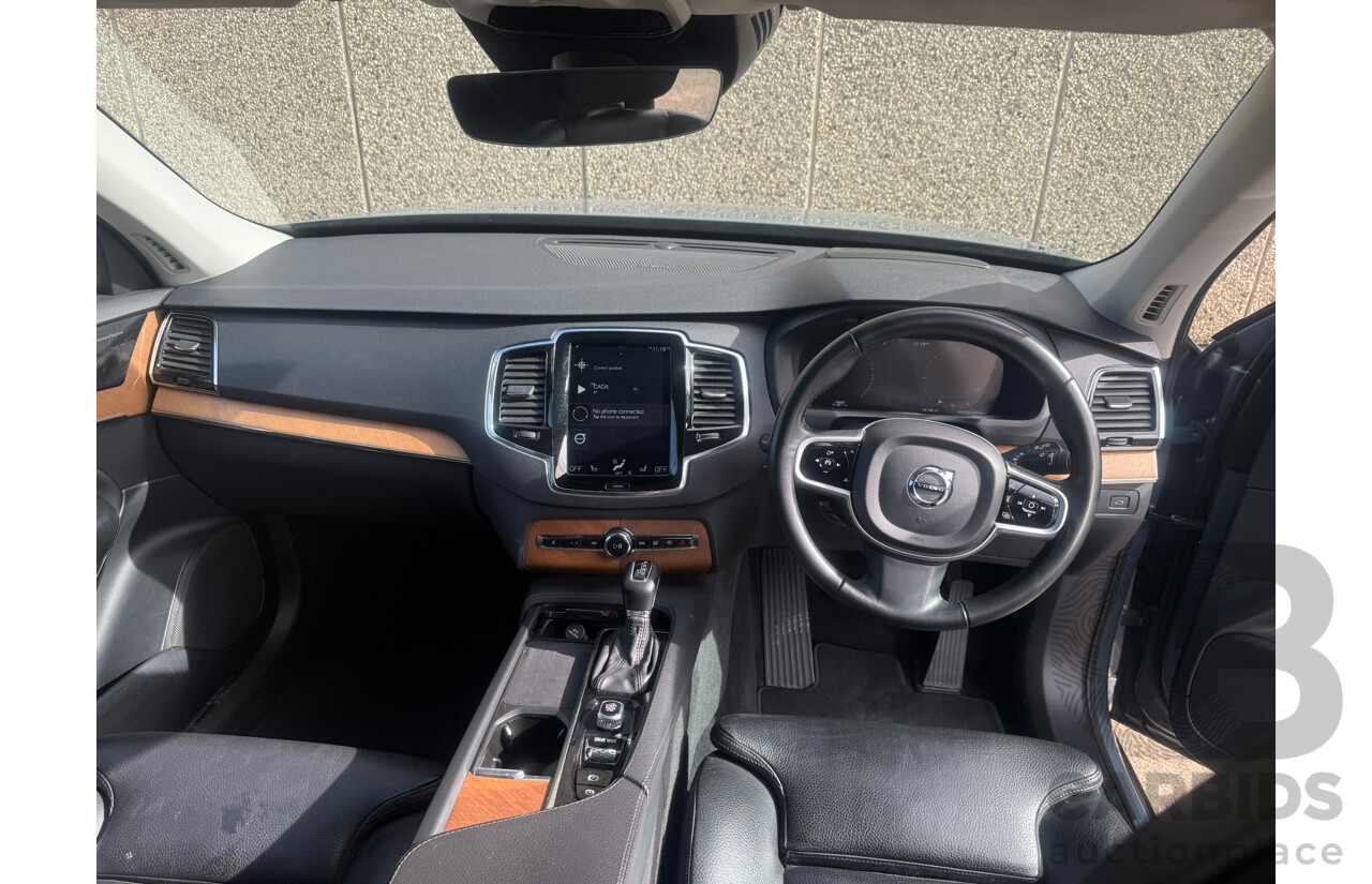01/2021 Volvo XC90 D5 Momentum (AWD) 256 MY21 4d Wagon Thunder Grey Twin-turbo Diesel 2.0L 7 seat