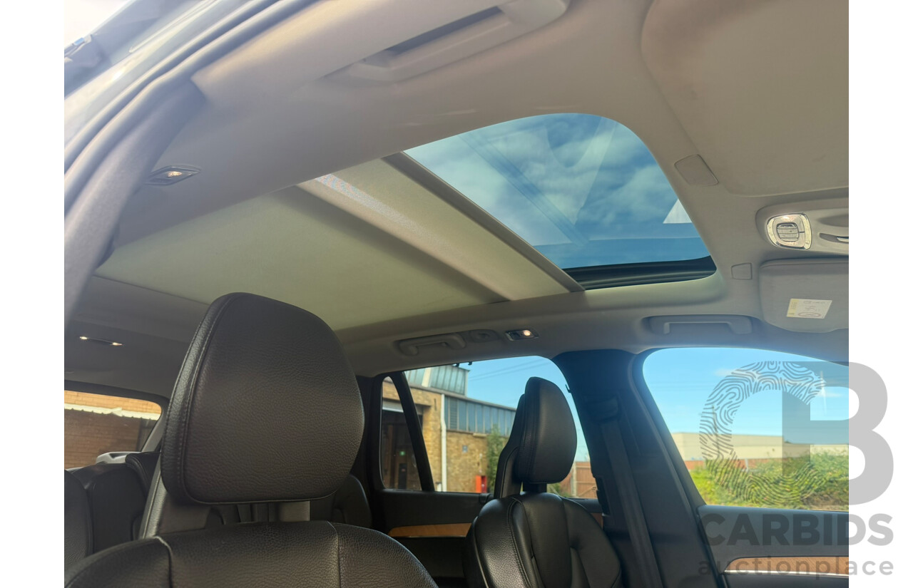 01/2021 Volvo XC90 D5 Momentum (AWD) 256 MY21 4d Wagon Thunder Grey Twin-turbo Diesel 2.0L 7 seat