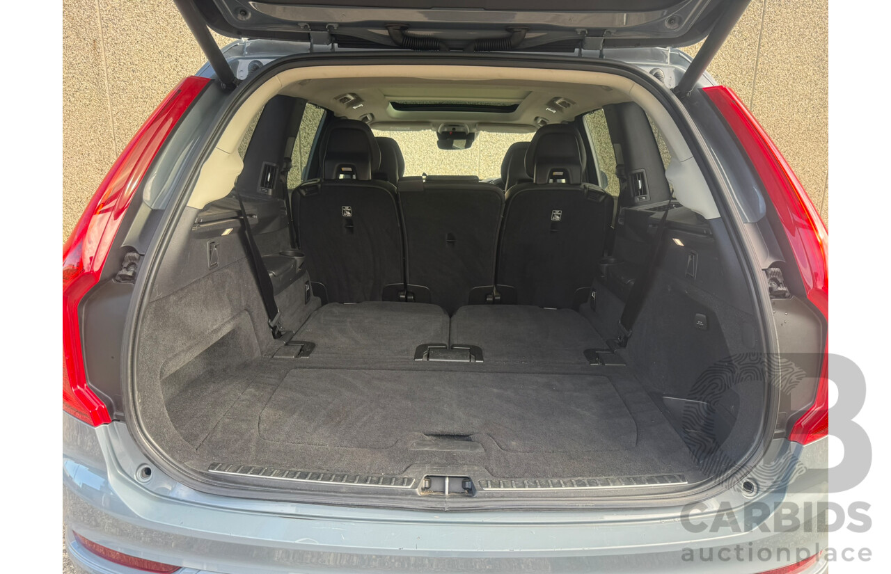 01/2021 Volvo XC90 D5 Momentum (AWD) 256 MY21 4d Wagon Thunder Grey Twin-turbo Diesel 2.0L 7 seat