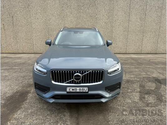 01/2021 Volvo XC90 D5 Momentum (AWD) 256 MY21 4d Wagon Thunder Grey Twin-turbo Diesel 2.0L 7 seat