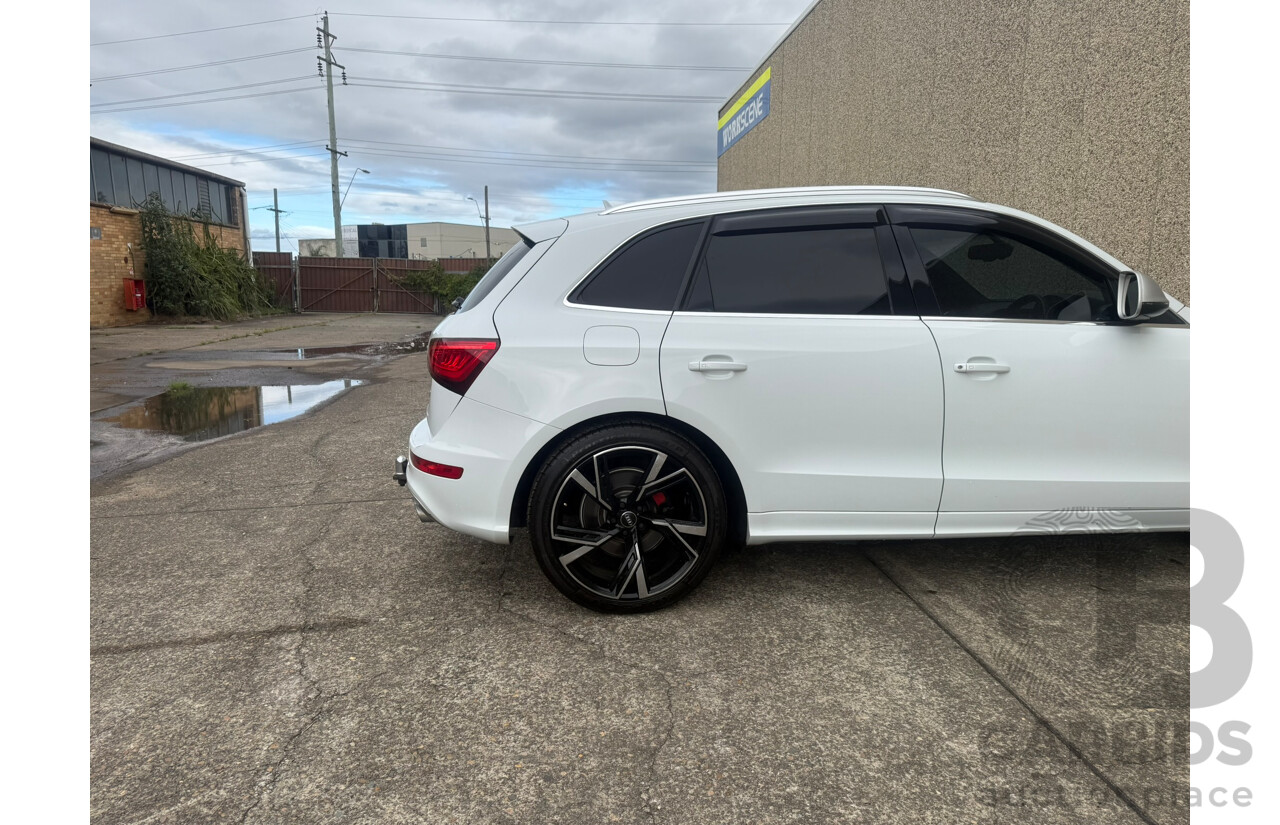 1/2014 Audi SQ5 3.0 TDI Quattro (AWD) 8R 5d Wagon White Twin Turbo Diesel 3.0L