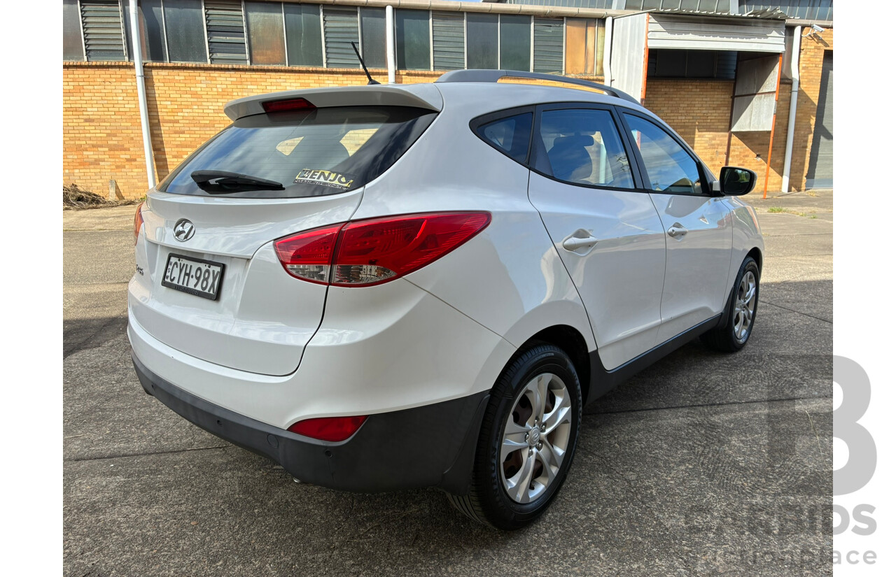 3/2015 Hyundai Ix35 Active LM Series II 4d Wagon White 2.0L