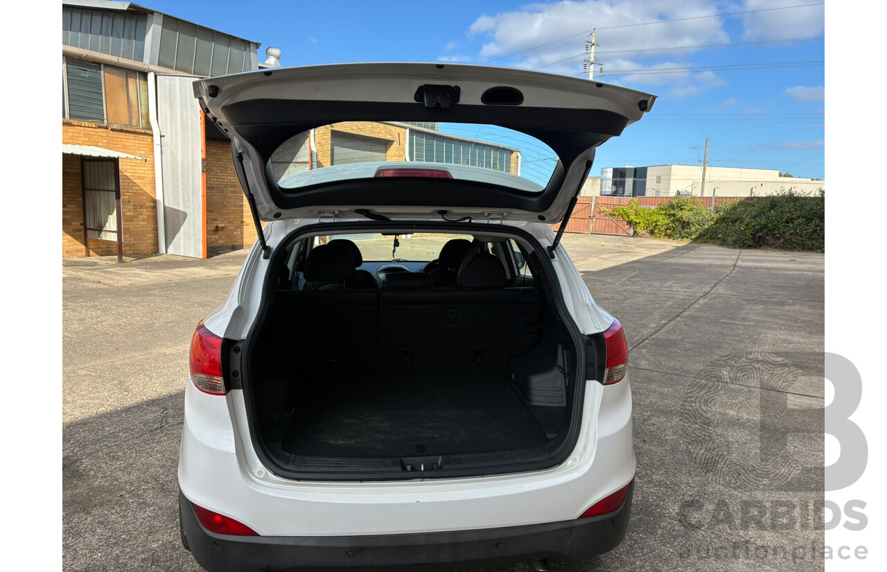 3/2015 Hyundai Ix35 Active LM Series II 4d Wagon White 2.0L